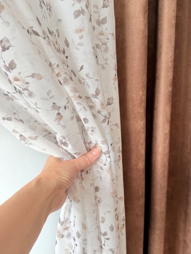 FIRANA ETAMINA BRĄZOWE KWIATY SZER.140CM