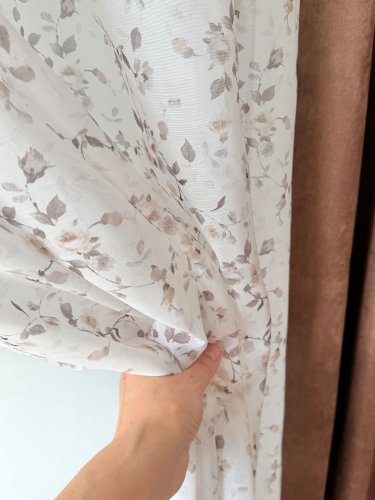 FIRANA ETAMINA BRĄZOWE KWIATY SZER.140CM