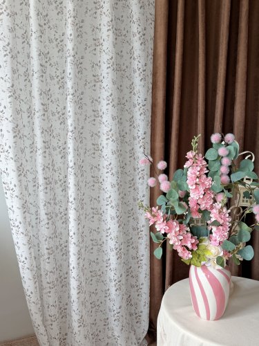 FIRANA ETAMINA BRĄZOWE KWIATY SZER.140CM