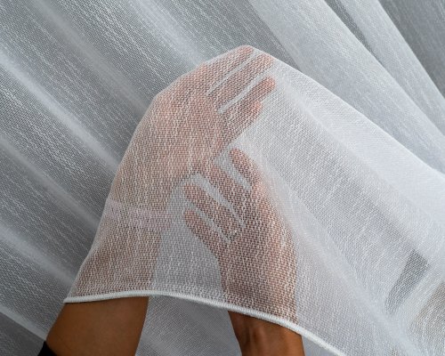 FIRANA SIATKA BŁYSK EASY CARE TŁO biel OŁ. 300CM