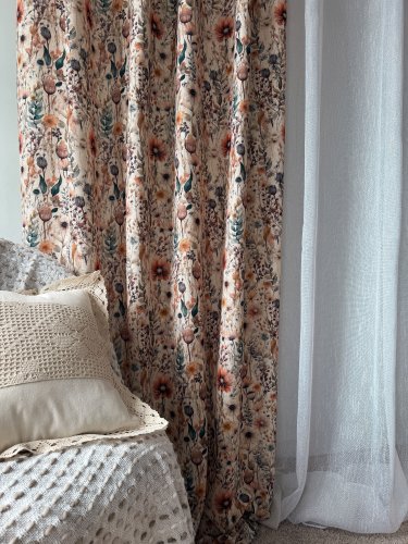 ZASŁONA Z DODATKIEM LNU SZER.150CM ŁĄCZKA KWIATOWA NA KREMIE 