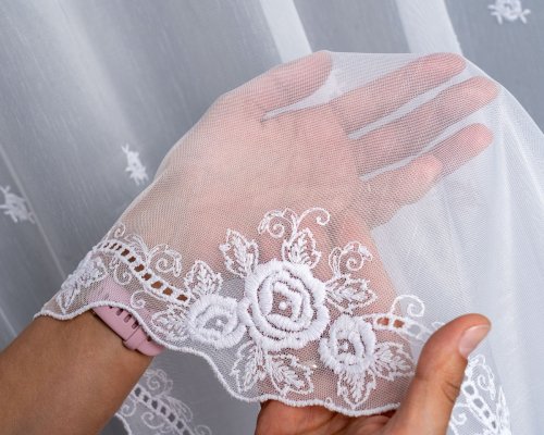 FIRANA MARKIZETA HAFT RÓŻE DOŁEM I PO CAŁOŚCI max300CM