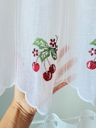 ZAZDROSTKA NATURAL HAFTOWANE WIŚNIE CZEREŚNIE 17/40/60  (1panel = 16cm)