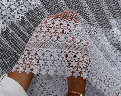 Firana  gipiura dwa pasy aplikacja max250cm