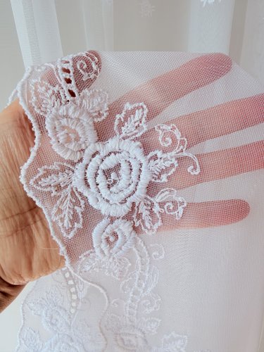 Firana markizeta haft róże dołem i po całości max300cm