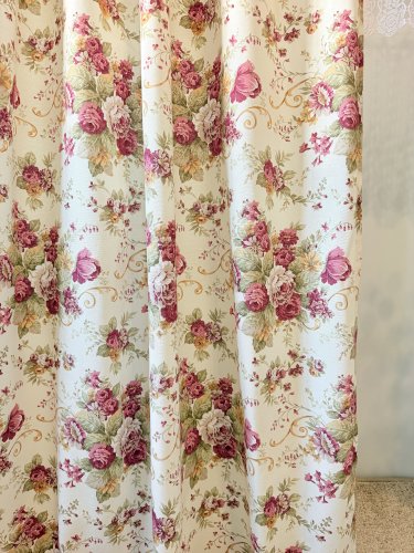 ZASŁONA ANGIELSKIE RÓŻE  SZER.130CM
