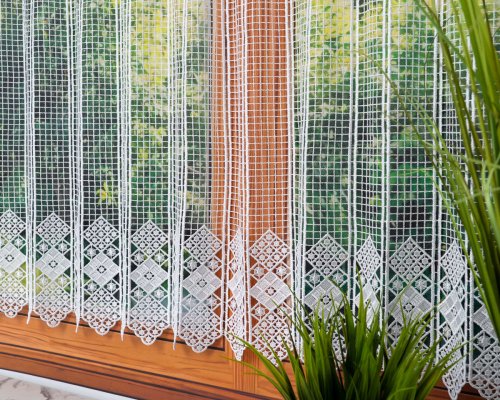 ZAZDROSTKA GIPIURA KORONKA GEO  40/60cm (1panel = 6cm)
