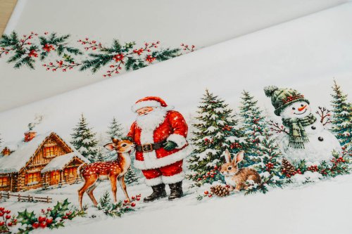 OBRUS BOŻE NARODZENIE MIKOŁAJ BAMBI DOMEK
