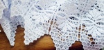  LAMBREKIN/ZAZDROSTKA GRUBA GIPIURA4 35CM/65CM B16267  (cena za 0,50mb)