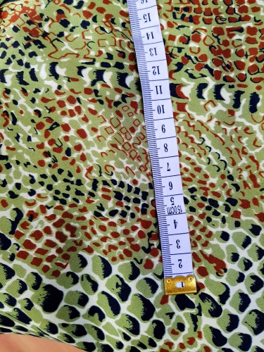 Tkanina egzotyczna lejąca sięjak jedwab 150cm