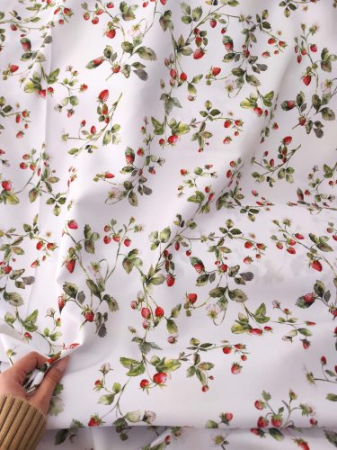 TKANINA PLAMOODPORNA POZIOMKI 150CM 