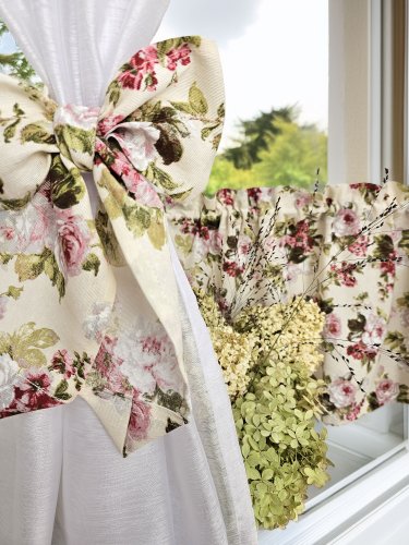 ZAKOSTYL ZASŁONY + ZAZDROSTKA ROSES