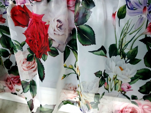 ZAKOSTYL ZAZDROSTKA CZERWONE ROŻE WOAL 150/40cm