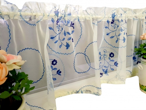 Zakostyl zazdrostka folk na mlecznej bieli