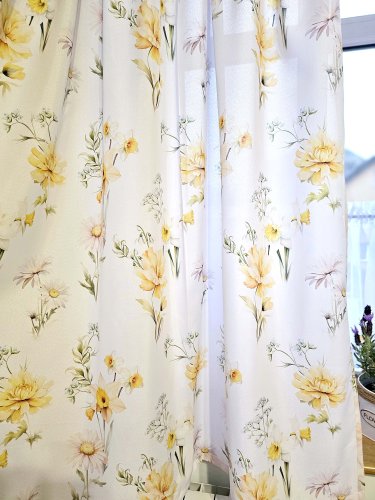 Zasłona oxford wiosenna polana  szer.140cm