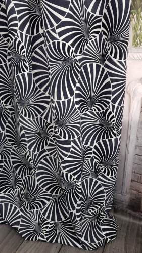 ZASŁONA ZASŁONOWA WELUR HYPNOTIZING 3D  SZER.140cm