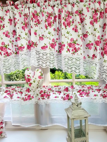 ZESTAW LAMBREKIN + ZAZDROSTKA SHABBY CHIC RÓŻYCZKI